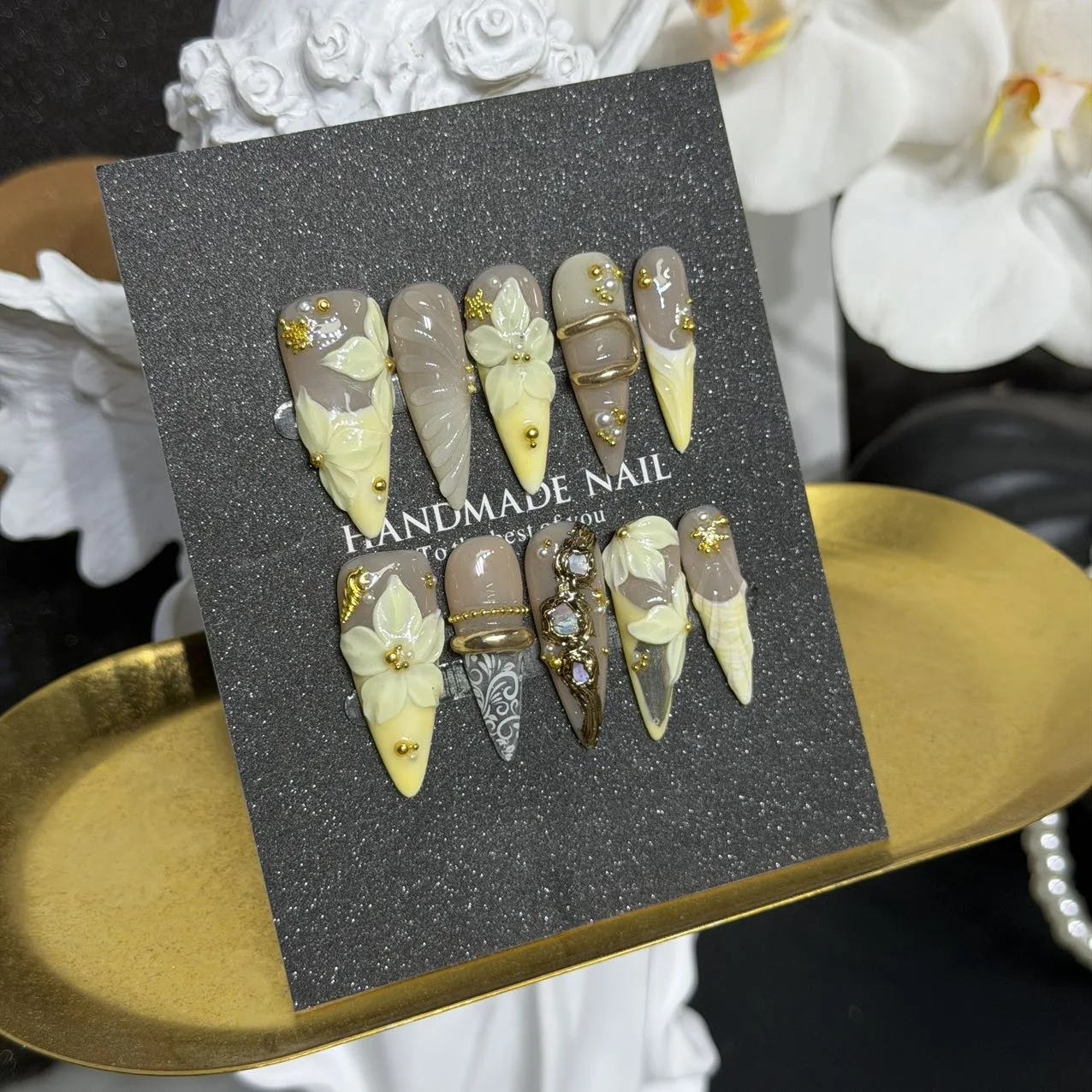 10pcs Luxury Pearl Cross Fake Nails Broken Diamond Press on Nails Yellow French 3D Flower Nail Sweet Cool Long Stiletto Nail Art