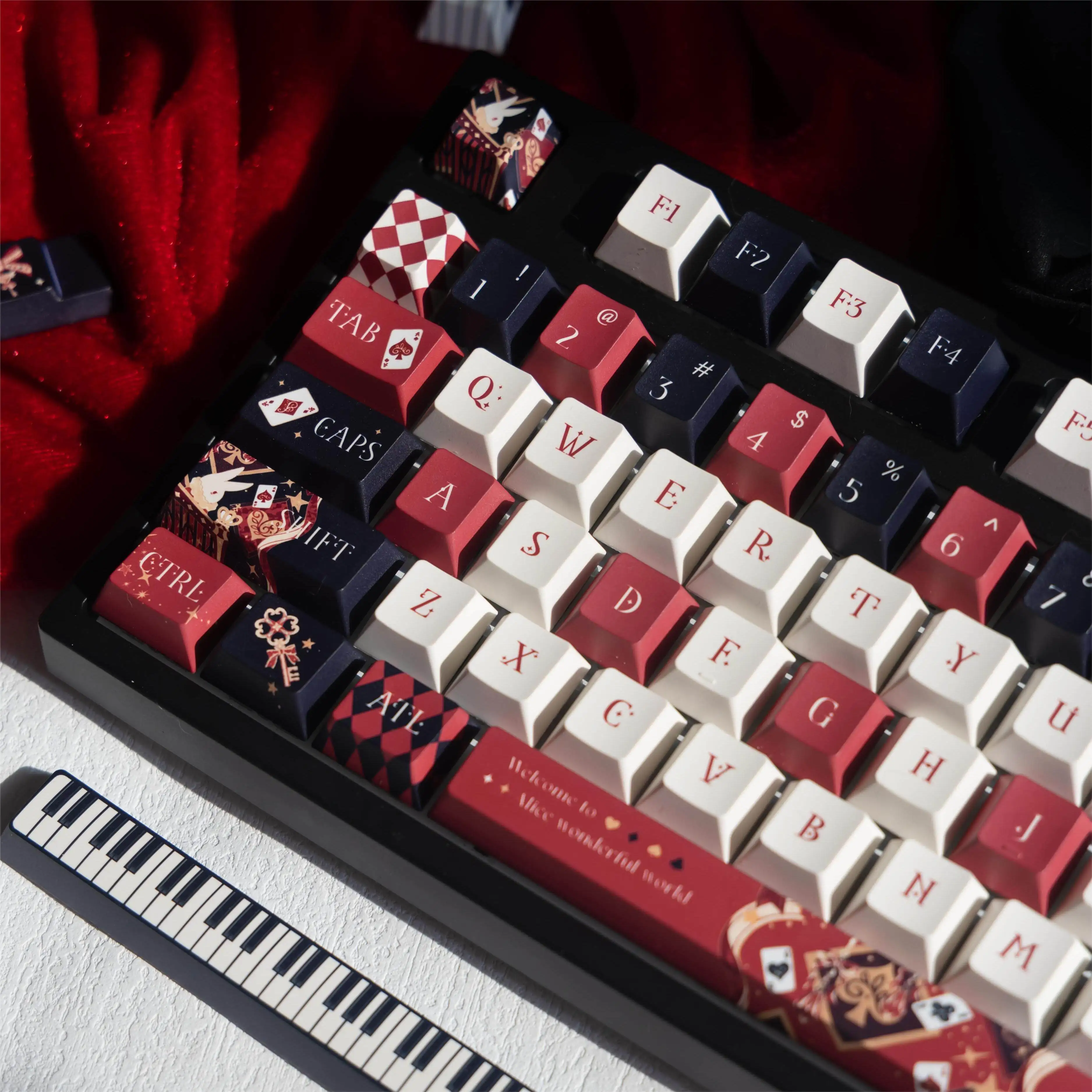Original keycap red and blue keys Alice  mechanical keyboard original black red hand-painted keycap