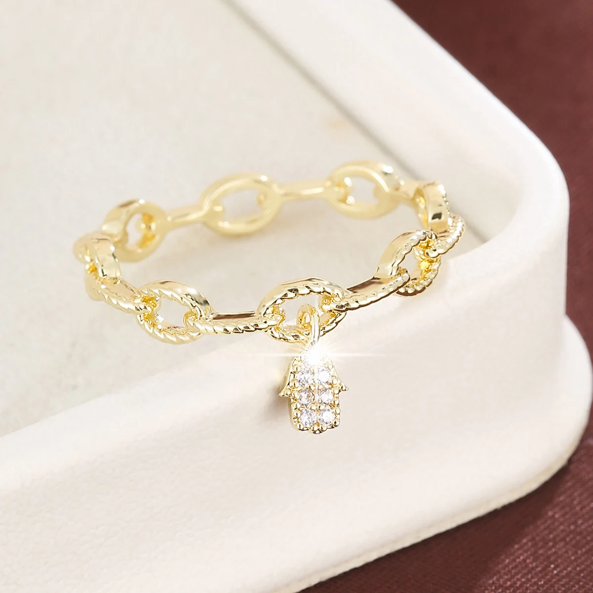 Creative Hand-Shaped Pendant Design Synthetic Zirconia Women's Ring For Daily Gift Jewelry Accessories