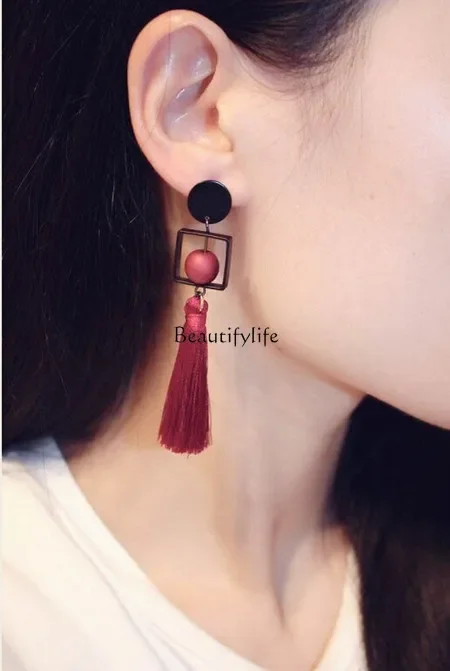 Chinese style retro exaggerated long personalized burgundy pearl geometric fringed earrings