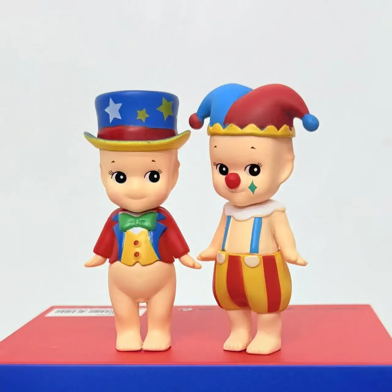 جودة عالية جديد الملاك شخصية صغيرة السيرك سلسلة صندوق أعمى الجيل الأول لطيف أنيمي ديكور الأطفال مفاجأة هدية