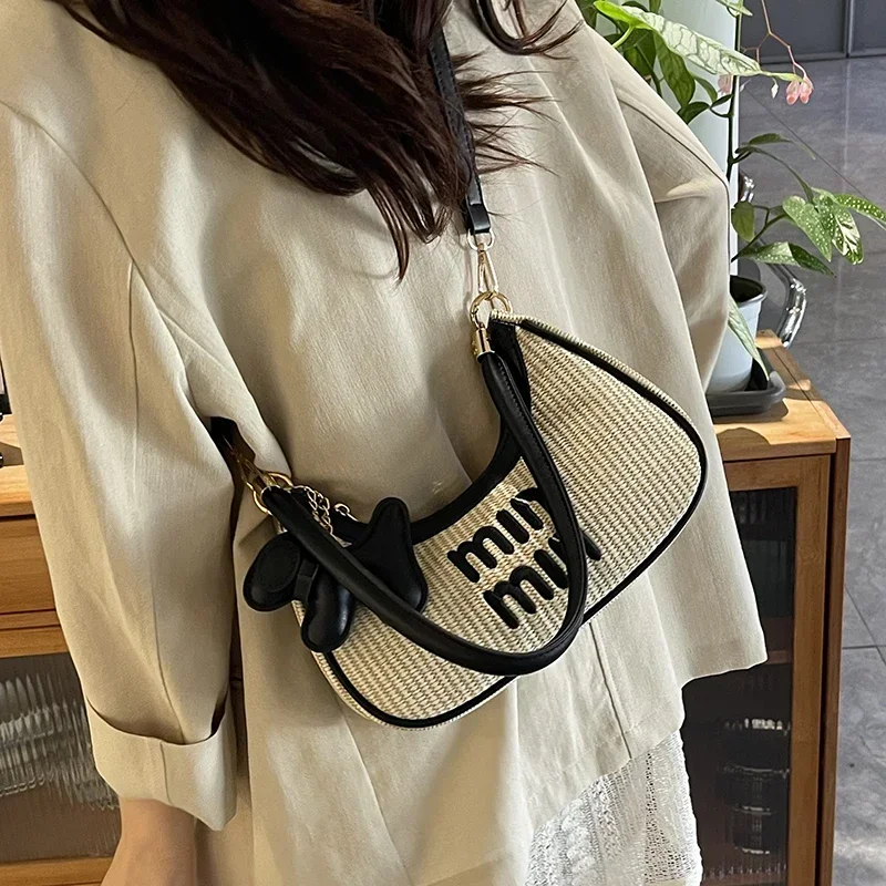 

Elegant Minimalist Parisian Luxury Diaper Bags For Women Designer Leather Large Capacity Crossbody Shoulder Bag Classic Stylish