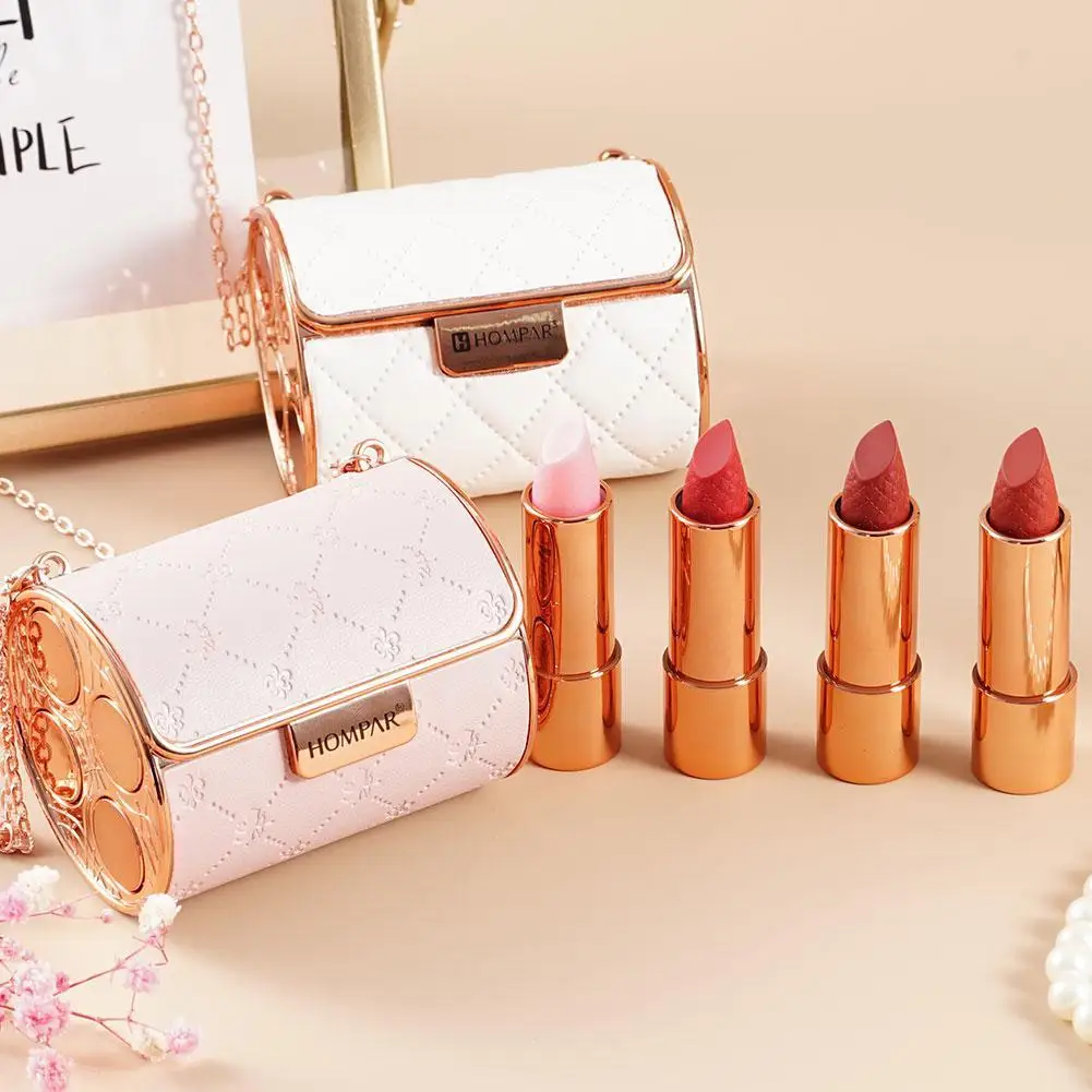 4 Pcs Set Matte Shimmering Velvet Lipstick Long Lasting Chain Set Bag Korean Engraved Fashion Lipstick Up Make C3D1