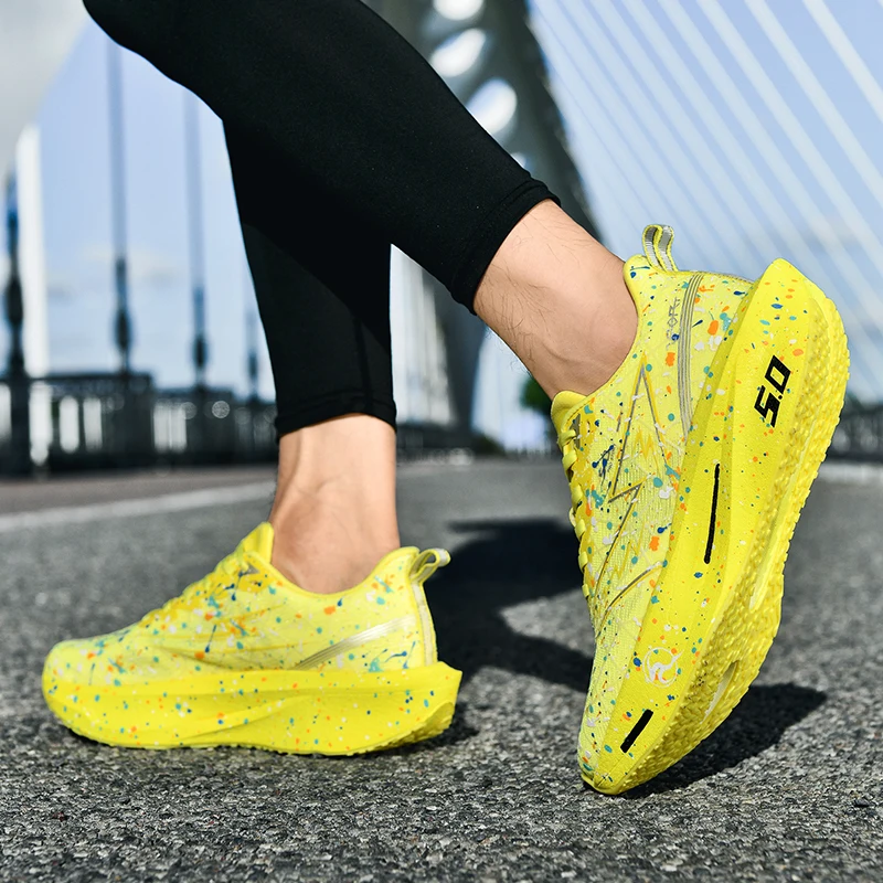 

2025 glow-in-the-dark shoes, sneakers outdoor running leisure anti-slip and wear-resistant popcorn shoes