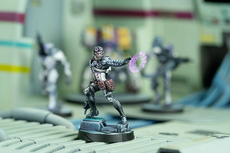 25mm Base Diecast Resin Assembled Model Kit War Game Chess ALEPH Nagas (Hacker) Unassembled and Unpainted