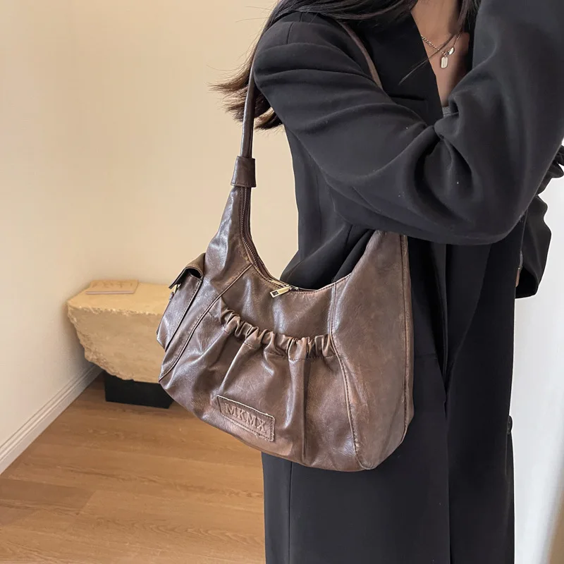 

PU leather waterproof retro women's underarm single-shoulder bag, Maillard pleated crossbody dumpling bag