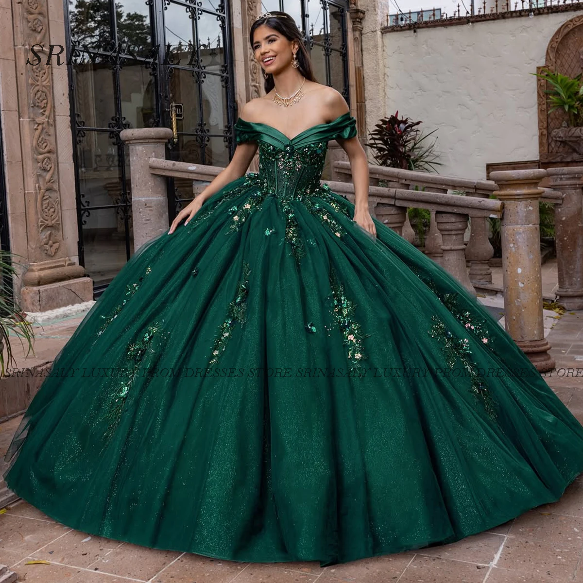 

Customized Quinceanera Dresses Beading Applique Of Shoulders Sequined Party Sweet 16 15 Ball Gowns Flowers Vestidos De 15 Años