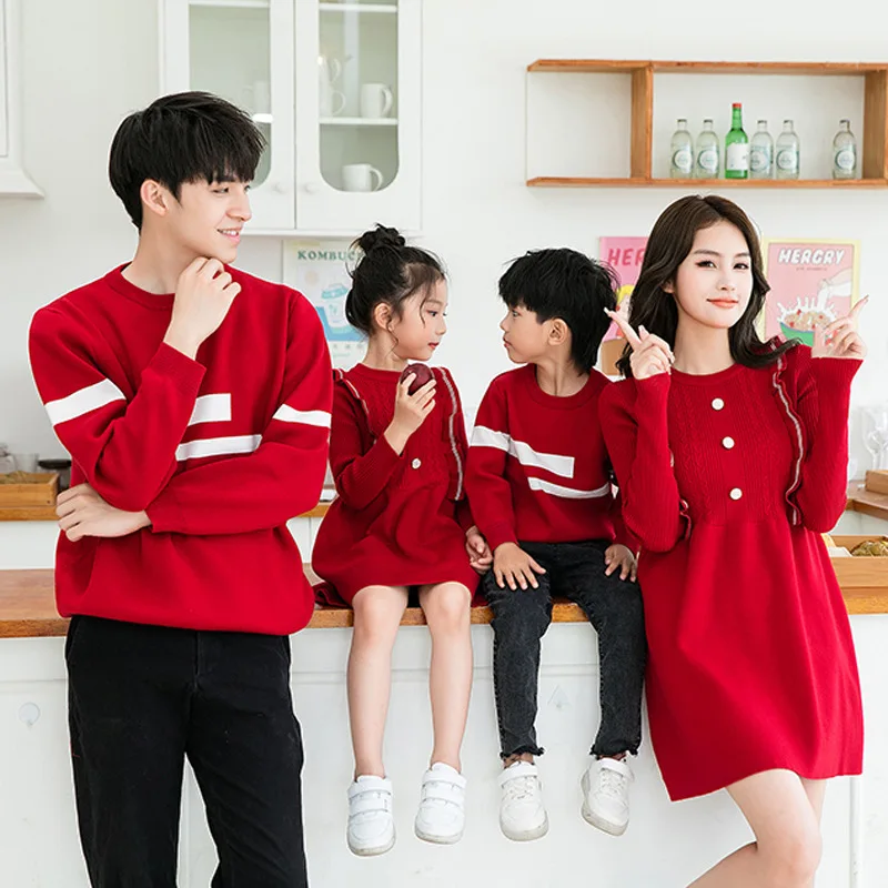 Fashionable Parent-child Sweaters and Couple Sweaters in Red for A Perfect Family Look