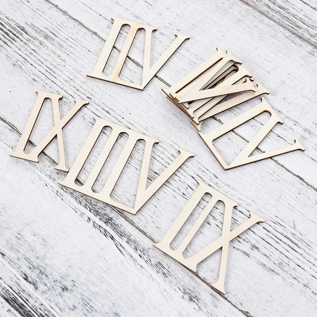 

24Pcs Smooth Sturdy Wood Slices for DIY Creative Work Perfect for Friends Family Lovers As Special Gifts Blank Wood Pieces