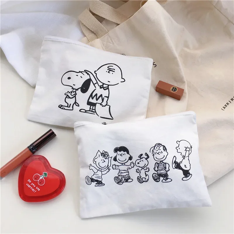 Snoopy Women cartoon Cosmetic Bag canvas Makeup Pouch Hand Travel Bag Lipstick Organizer Cases Fashion Zipper Clutch Phone Purse