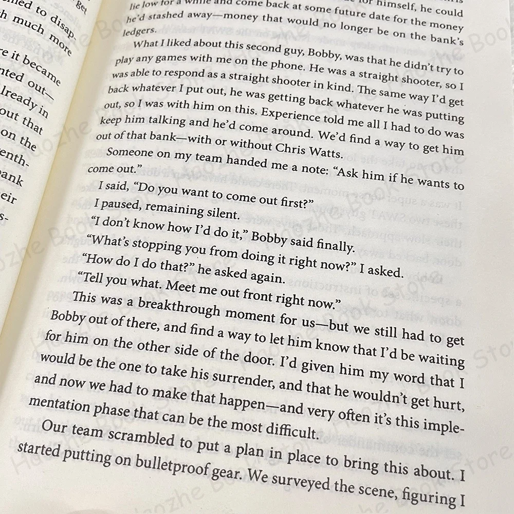 Never Split The Difference : Negotiating As If Your Life Depended on It By Chris Voss English Books Paperback