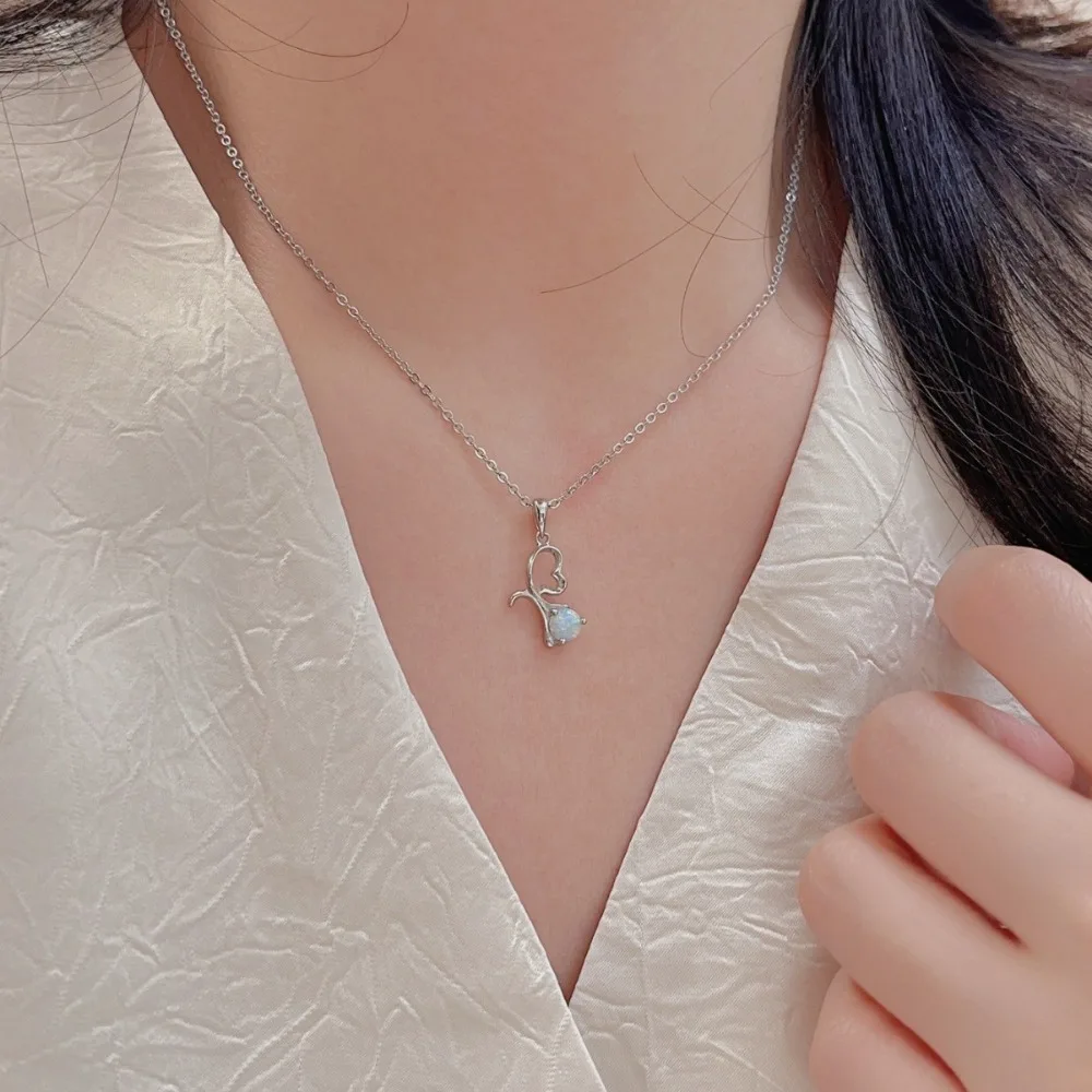 قلادة قلادة فاخرة جديدة لعام 2025، مصنوعة من Seiko، تسلط الضوء على مزاج المرأة الراقية #4