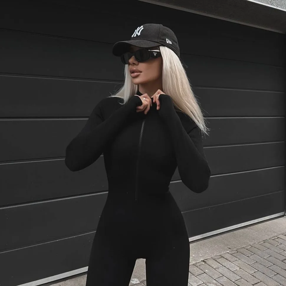 Siren Chic Skateboard One-piece Knitted Elastic Bodycon Bodysuit Lady Sexy Long Sleeve Zipper Inner Skiing Sports Jumpsuits