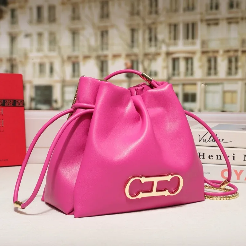 Modest Shoulder Bag Suitable for Commuting Work Travel High Quality PU Material Water Resistant Durable