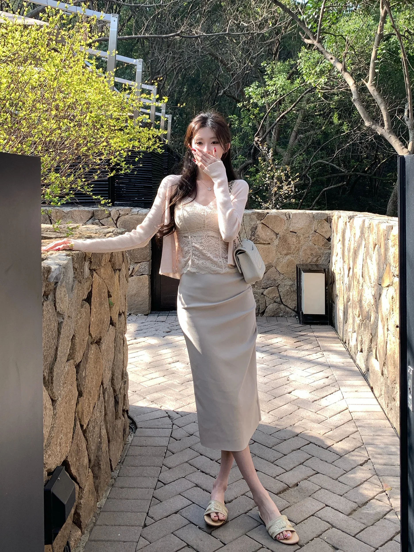 

Сексуальная плиссированная юбка с высокой талией для женщин, деловой повседневный дизайн, юбка-карандаш, облегающая юбка, модный тренд Весна 2026