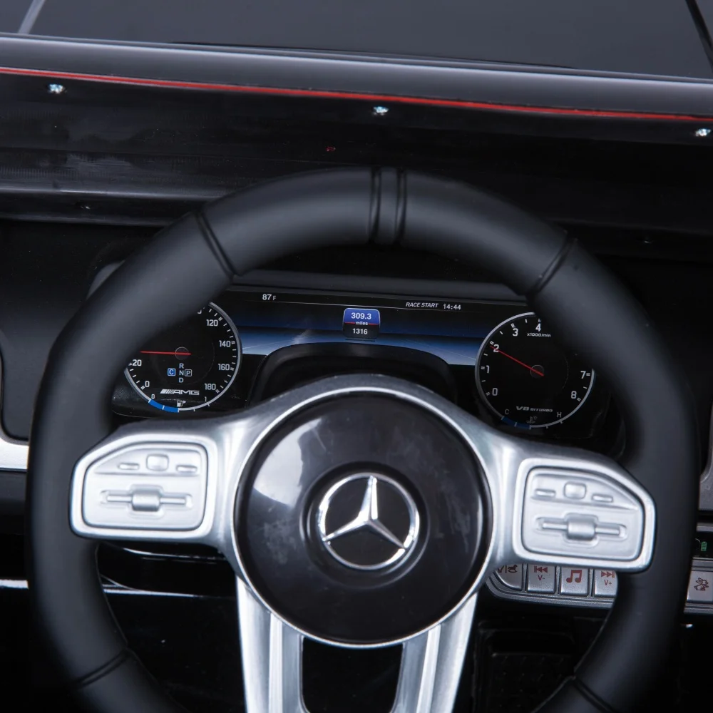 흰색 세련된 전동 어린이 장난감 자동차, 2.4G 무선 조종, 다기능 스프링 서스펜션, 야외 안전 탑승 차량