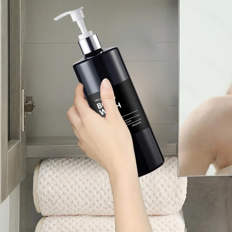 Soap Dispenser 2PCS Portable Empty Pump Dispenser Bottles with Labels Cylinder Shampoo Lotion Reusable Refillable Containers