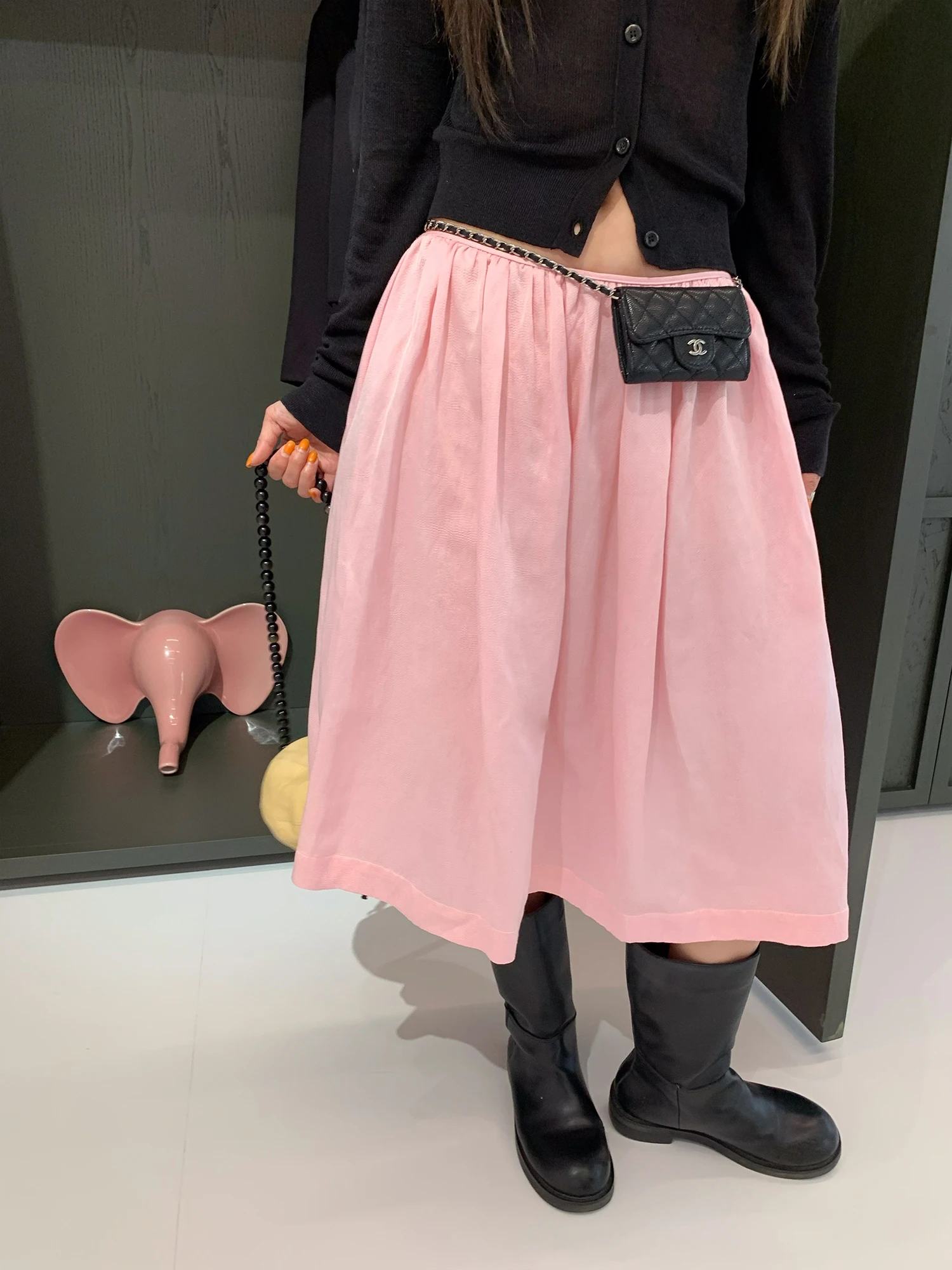 

Pink Satin Matte Texture Pleated Umbrella Skirt Dental Appliance High Waist Loose Fit Spring 2026 Women's Fashion