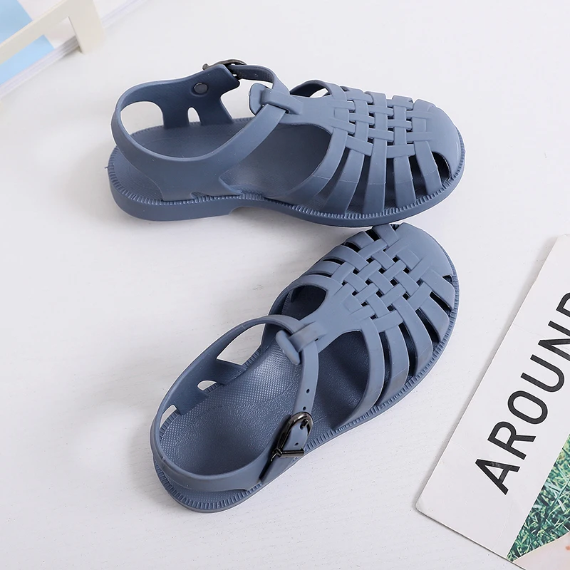 Kinder Baotou Sandalen Lente En Zomer Jongens En Meisjes Zachte Bodem Holle Gat Schoenen Platte Jelly Schoenen Baby Wandelschoenen