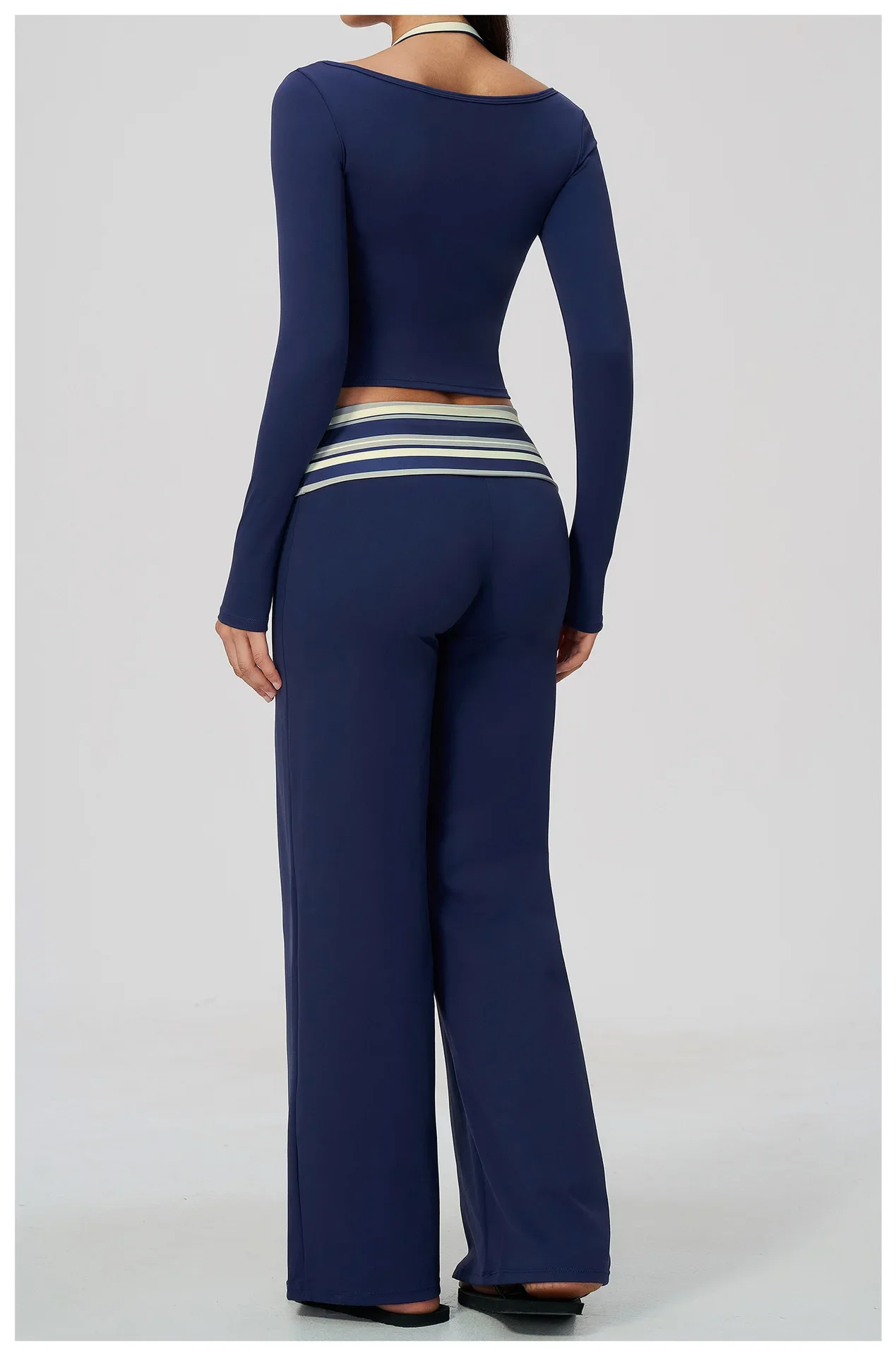 Damen 2-teiliges Yoga-Outfit, Langarm-Oberteil mit schmaler Passform, gestreifte, weit geschnittene Flare-Hose, Activewear-Set für Fitnessstudio, Training und Fitness – Detail 4