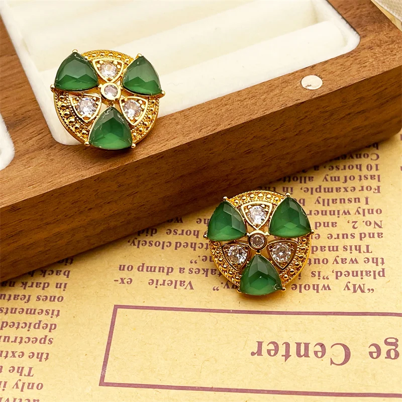 

European And American Retro Inlaid Zircon Triangle Flower Glass Earrings For Women Small And Delicate Earrings Jewelry Wholesale