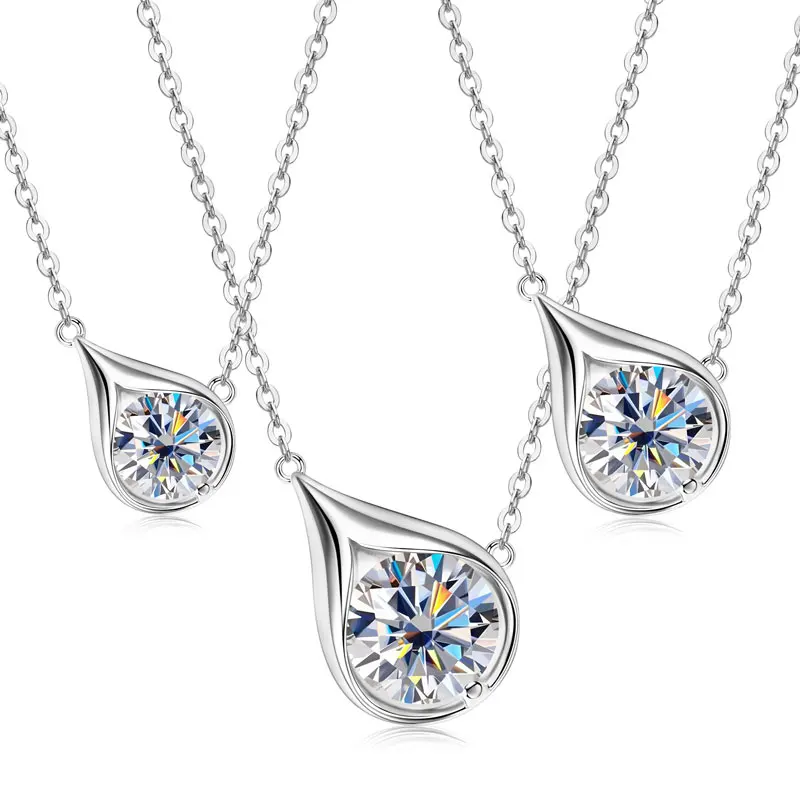 

IOGOU D Color VVS1 Round Full Moissanite Diamond Pendant Necklace for Women Real 925 Silver High Quality Luxury Wedding Jewelry