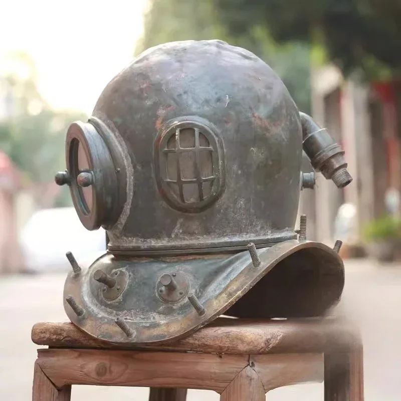 All copper diving helmet Heavy diving helmet Brass vintage diving hat bar retro nostalgic industrial style decorative ornament