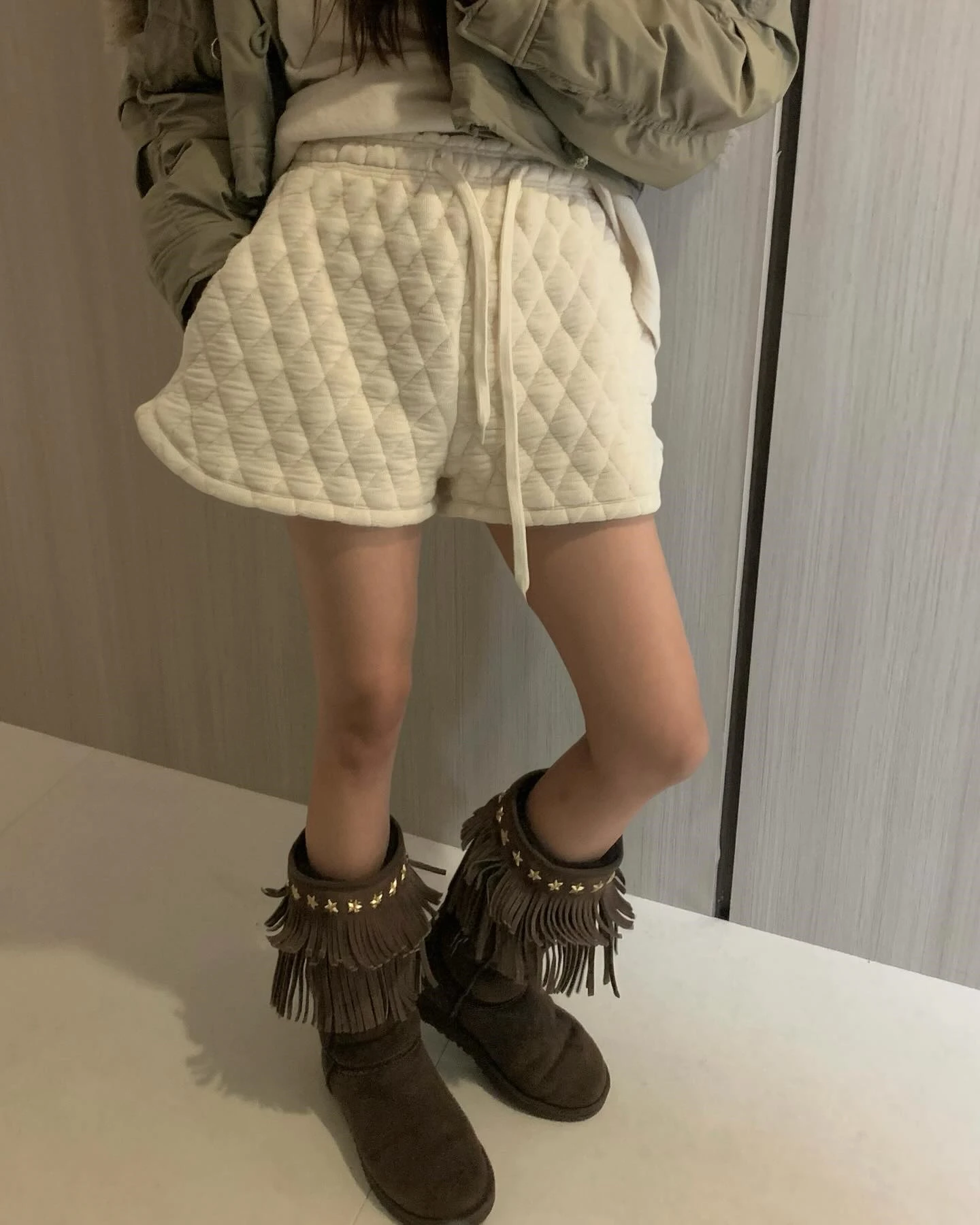 Estilo coreano losango grade acolchoado solto shorts cor sólida casual japonês cintura elástica fina inverno feminino