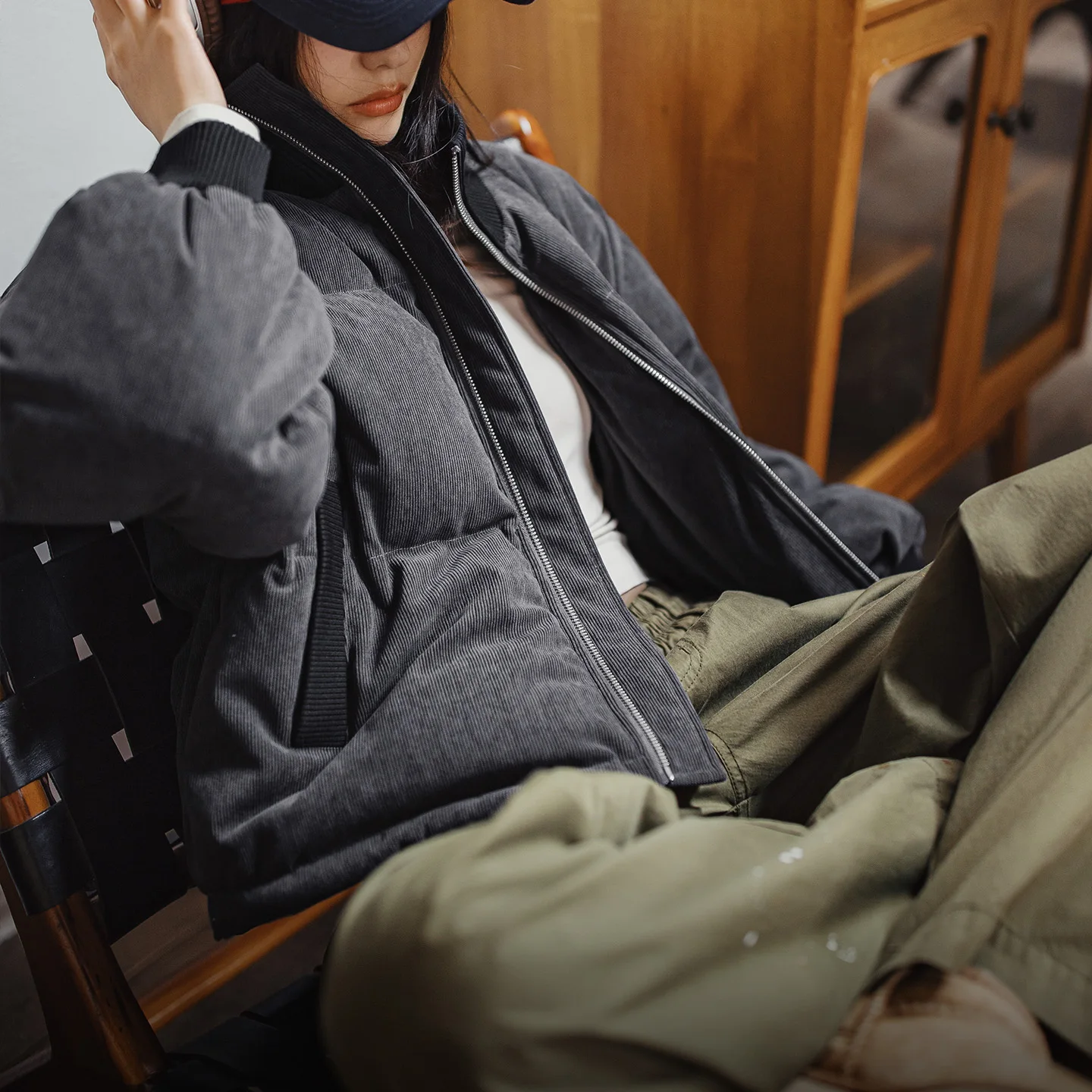 Maden-Chaqueta de pana para mujer, abrigo acolchado corto cálido con plumón de pato 90%, cuello levantado de punto, dobladillo con cordón, prendas de vestir exteriores gruesas para invierno