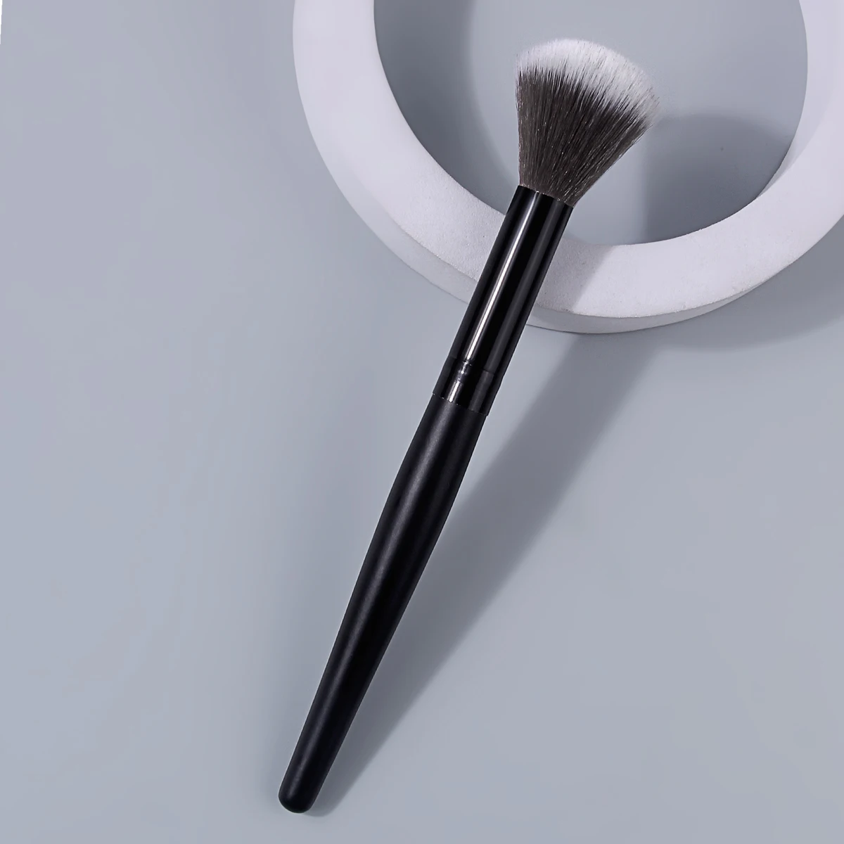 Highlighter Blush Brush Premium Contour Setting Powder Brushes Flawless Under Eye Dense Face Makeup Brush For Blending