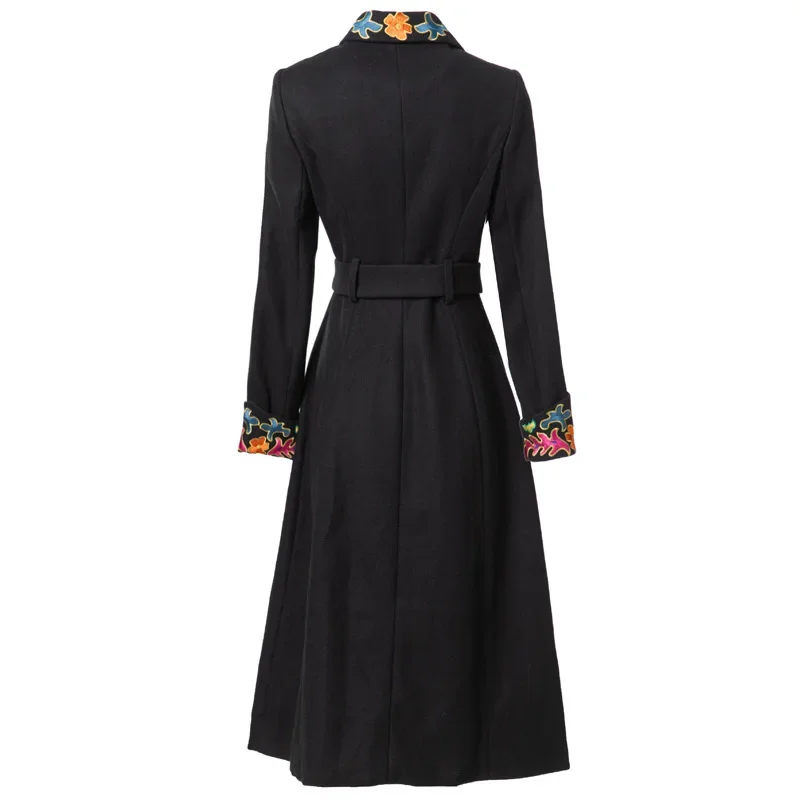 Heavy Industry Flower Embroidery Collar Gold Button Long Sleeve Belt Black Coat Coat Autumn/Winter Women's New Collection 2024