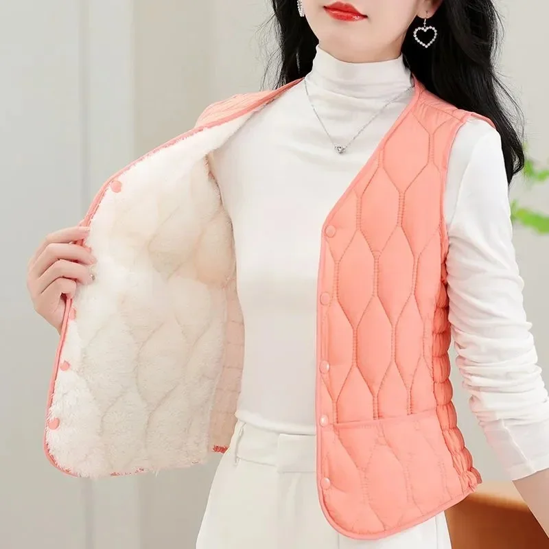 

Autumn New Down Cotton Solid Color V-neck Sleeveless Vest with Lightweight Warm and Slim Fit Comfortable and Versatile Base Vest