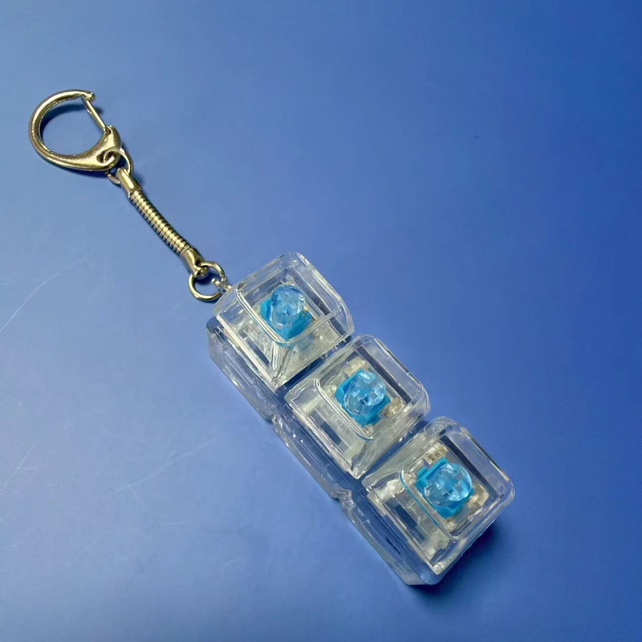 Chaveiro Fidget com 3/4 Teclas, Novo 2026, Tecla de Teclado de Dedo, Botão Anti-stress, Brinquedo de Apertar Portátil para Descompressão de Escritório, Adulto