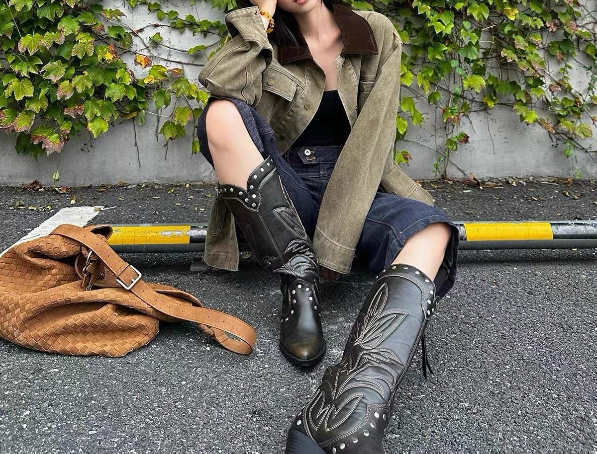 New All  Seasons Women's Vintage Embroidered Knee High Boots Rivet Decoration Pointed Toe Chunky Heel Western Cowboy Rider Boots