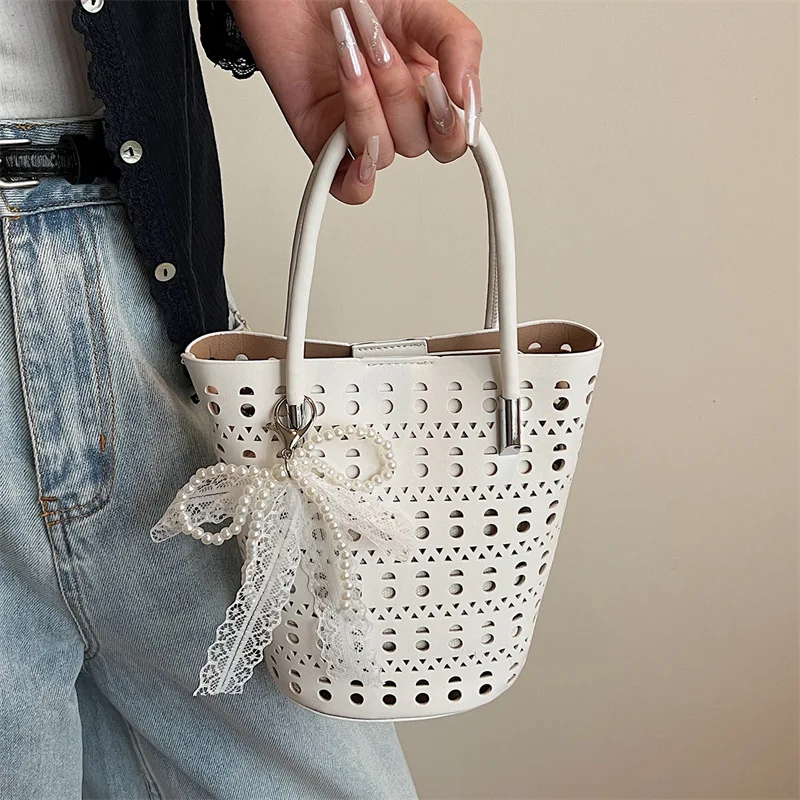 

​ Женская сумка-ведро с вырезом 2025 года — регулируемая сумка через плечо в стиле бохо, пригородная сумка большой вместимости и легкий шик для отпуска ​