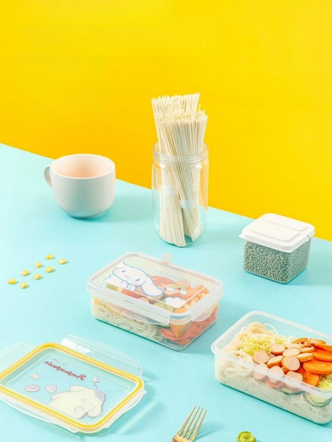 1pc 300ml 900ml Cute Kuromi CinnamorollFriends Bento Box Leakproof Microwave-Safe Plastic Lunch Container with Secure Clasp Seal - view 2