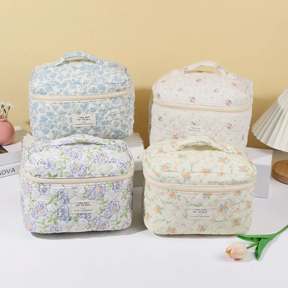 Delicate Lovely Makeup Storage Case Quilted Aesthetic Tote Cosmetic Bag Flower Printed Household Makeup Travel Organizer Women