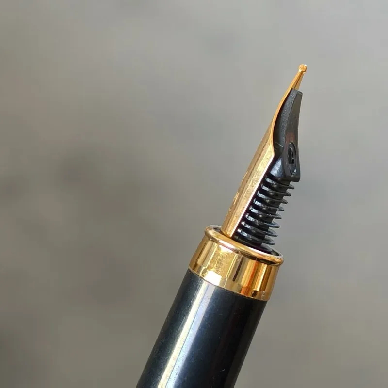 

Wingsung 601 Wingsung All-Steel Gold Clip Iridium Pen 1990s 0.5F Fine Nib Calligraphy Practice Pen Stationery Supplies Gift