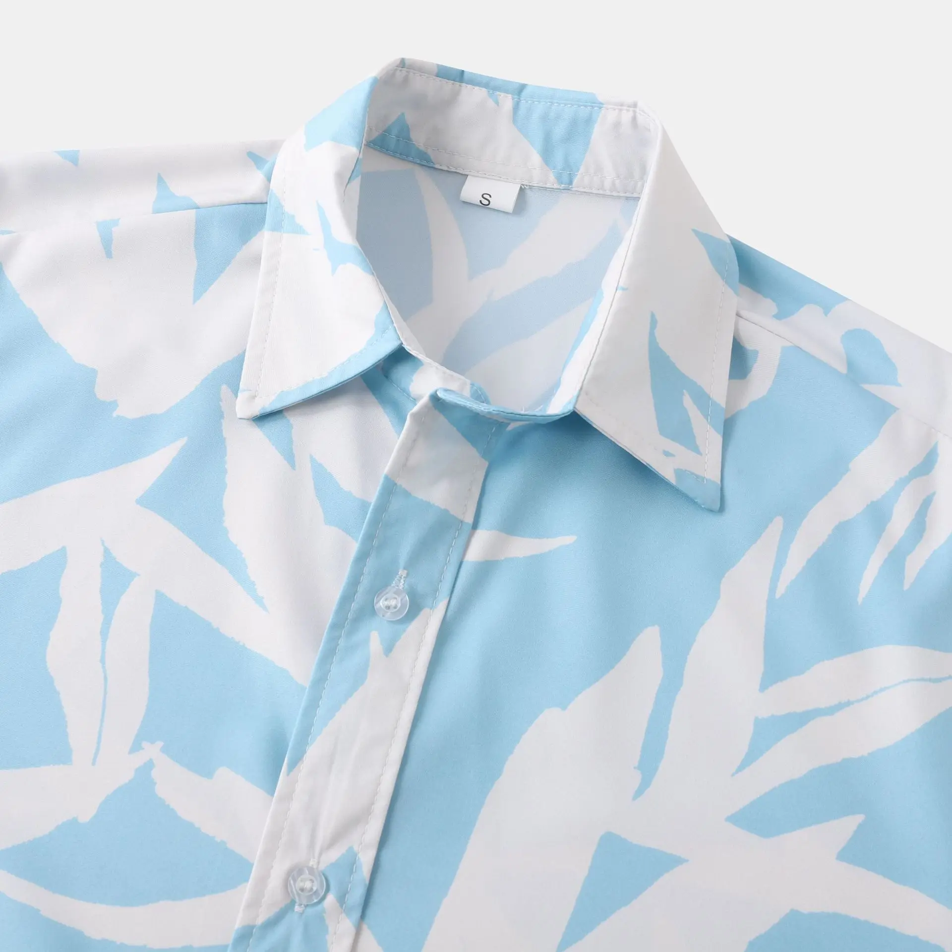 Camisa havaiana azul clara masculina, blusa de manga curta para férias, moda casual, roupa de praia, verão