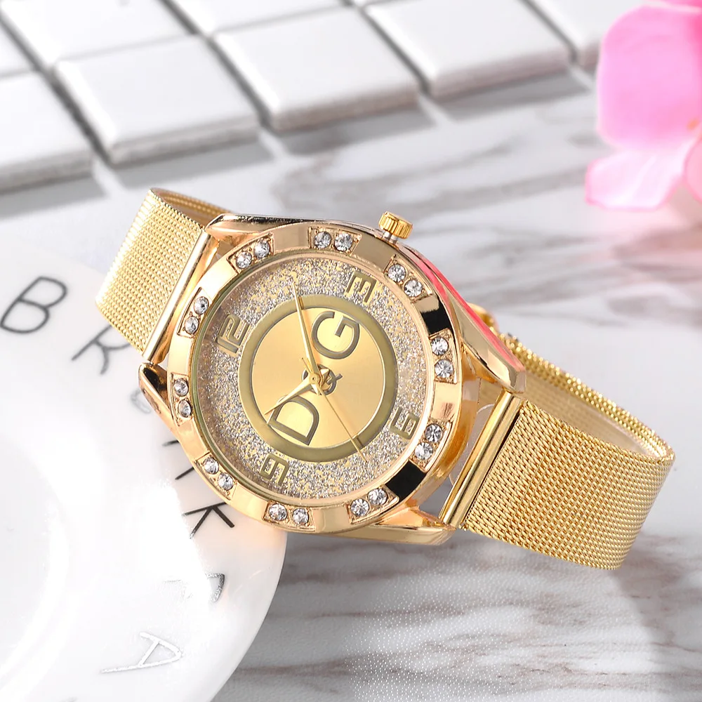 

DQG Luxury Brand Women Watches Relogio Feminino Ladies Scrub Belt Watch Surface Star Moon Korean Fashion Casual Women's Watch