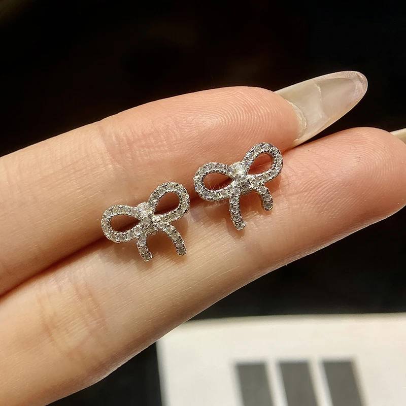 

KNB Delicate Bowknot Certified Moissanite Diamond Stud Earrings For Women Romantic Gift Real 925 Sterling Silver Luxury Jewelry
