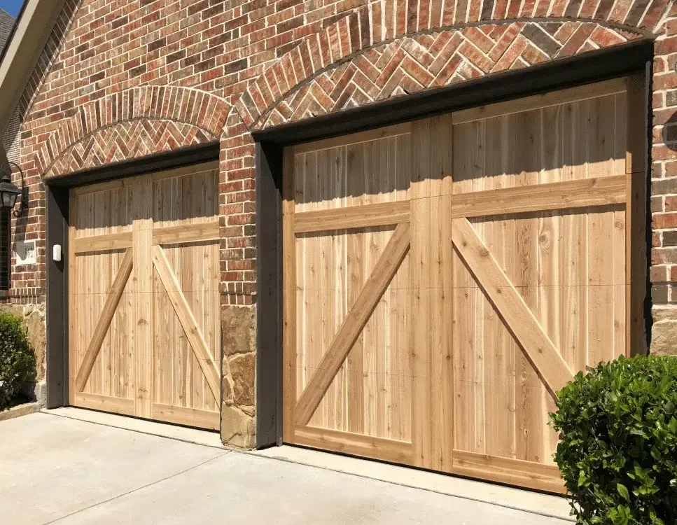 Natural Finish Cedar Wood Panels Sectional Garage Door Residential Wooden Garage Door with  Frosted Glass Window