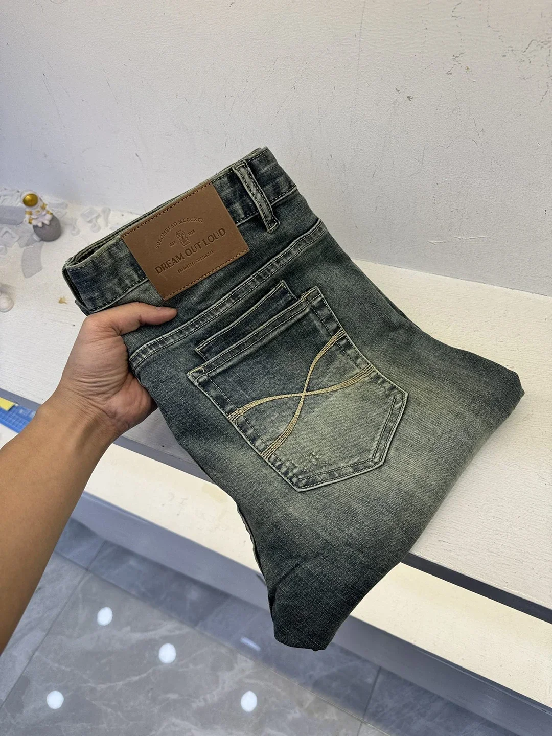 

Jeans men 2024 New Elastic Fashion embroidery size 29-38 Straight Billionaire long pants Customized leather label Old Money