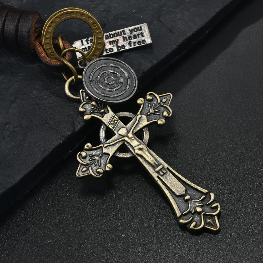 Europe and the United States popular creative keychain men and women gifts alloy bronze robot feathers retro woven cowhide penda