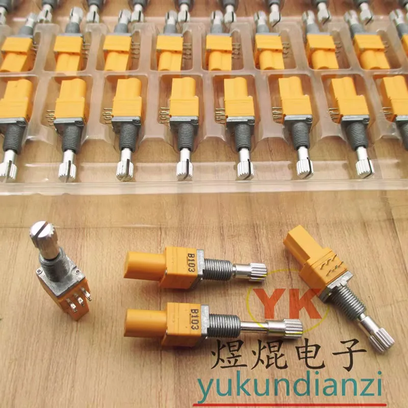 9011 Double Telescopic Potentiometer B103 B10K Flower Handle With Middle Point 6 Pin    IN STOCK