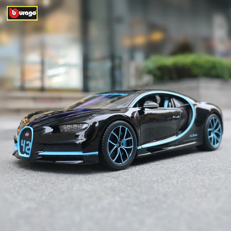 

Модель автомобиля Bburago Bugatti, запись 42 секунды, 1:18