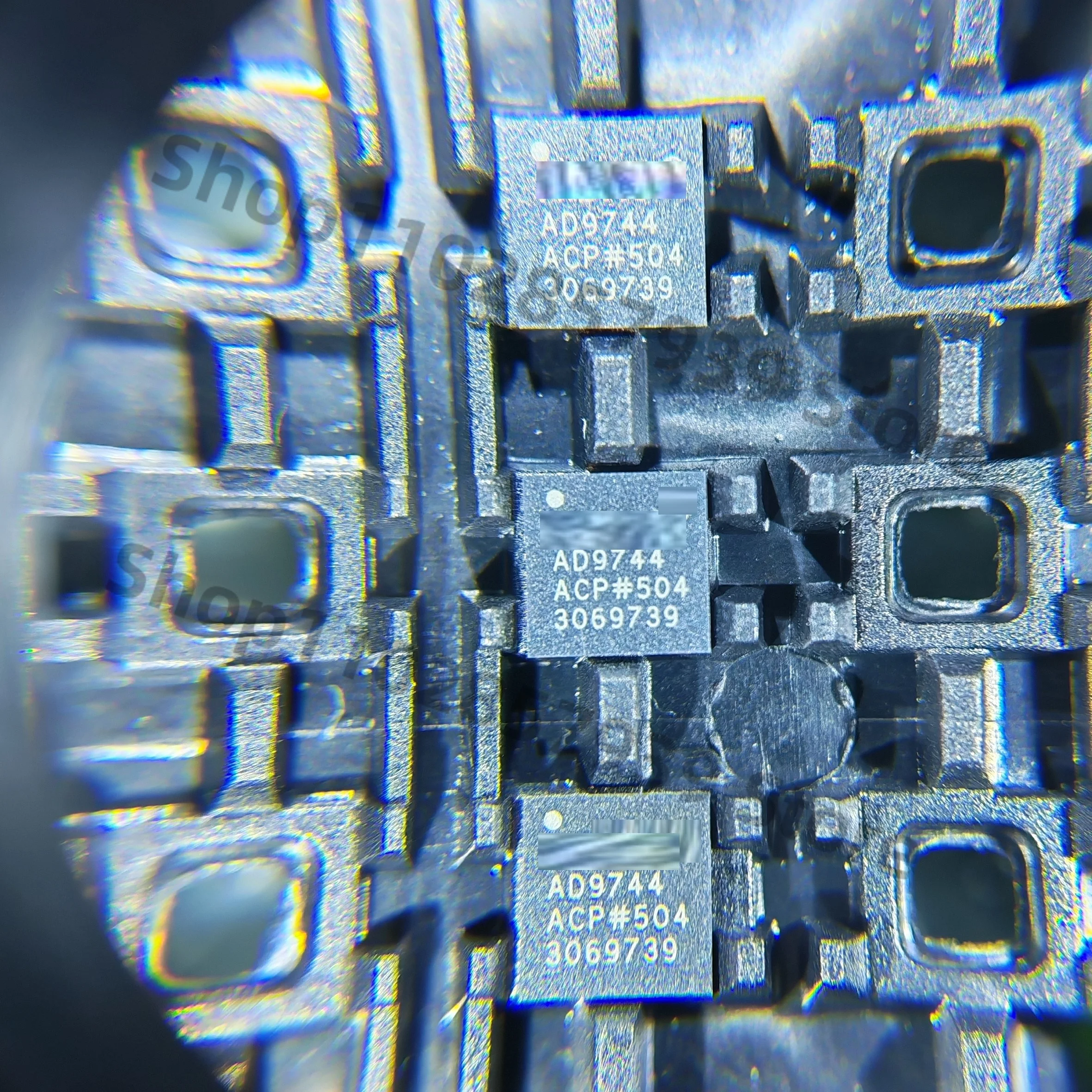

AD9744ACPZ AD9744 QFN Digital-to-analog conversion chip DAC 5PCS/LOT