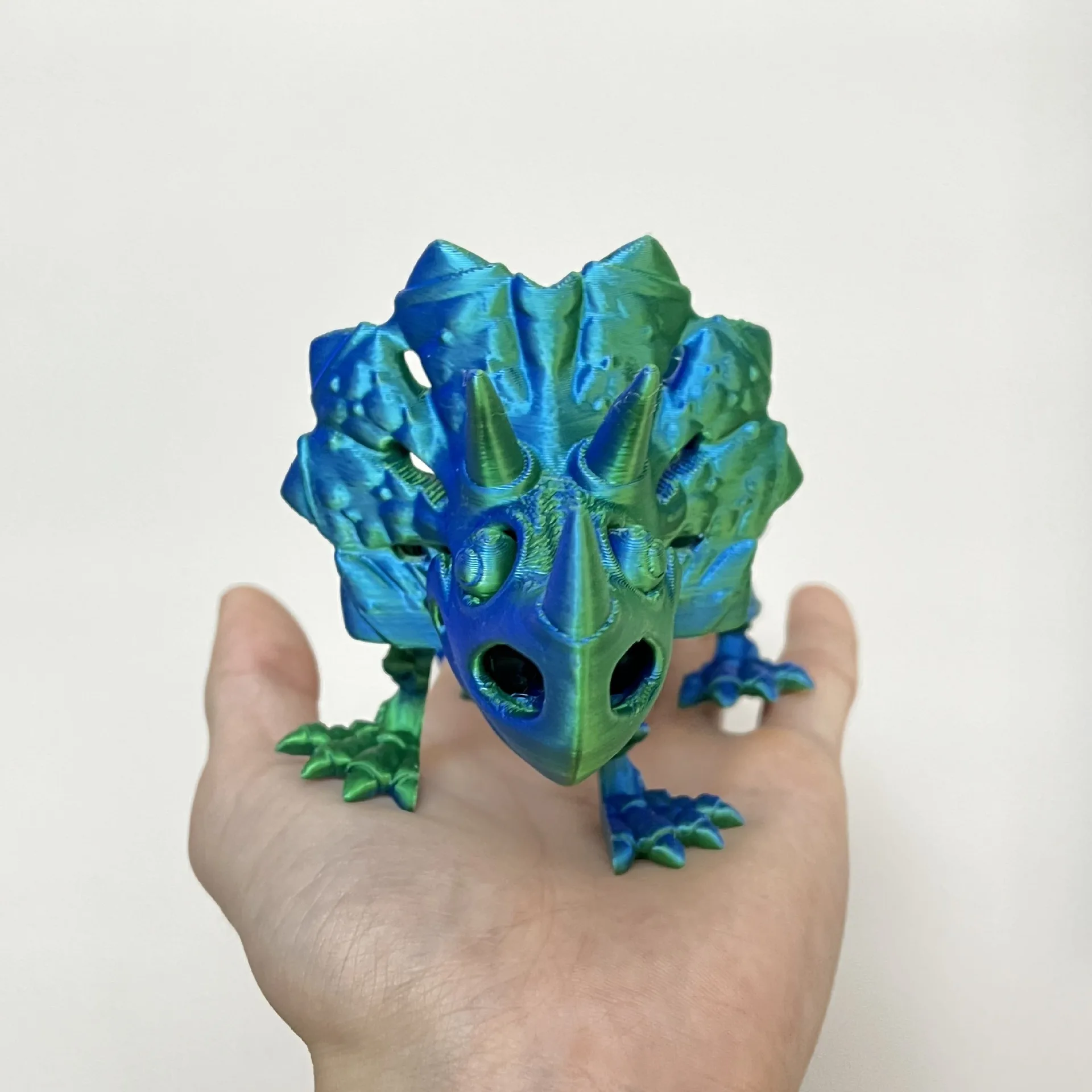 نموذج تنين مثلث بطباعة ثلاثية الأبعاد صيني لونج نشاط مجاني مجموعة إبداعية لتزيين سطح المكتب نموذج رسوم متحركة هدية #2