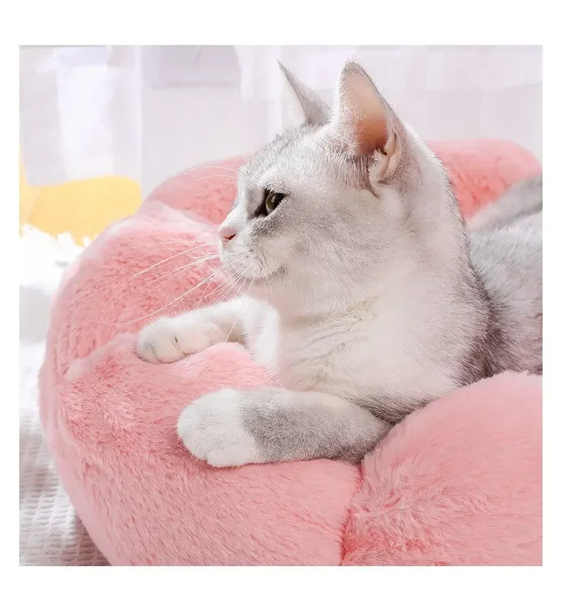 Plush Pet Bed Winter Warm Calming Round Cat Dog Bed Anti-Anxiety Pet Deep Sleep Cushion Flower Shape Cat Bed Thick Cuddle Nest