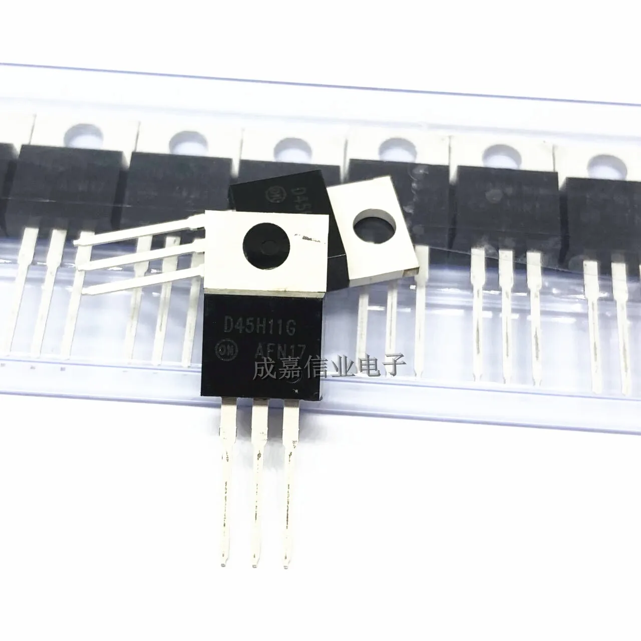 10 unids/lote D45H11G TO-220-3 transistores bipolares-BJT 10A 80V 50W PNP temperatura de funcionamiento:- 55 C-+ 150 C